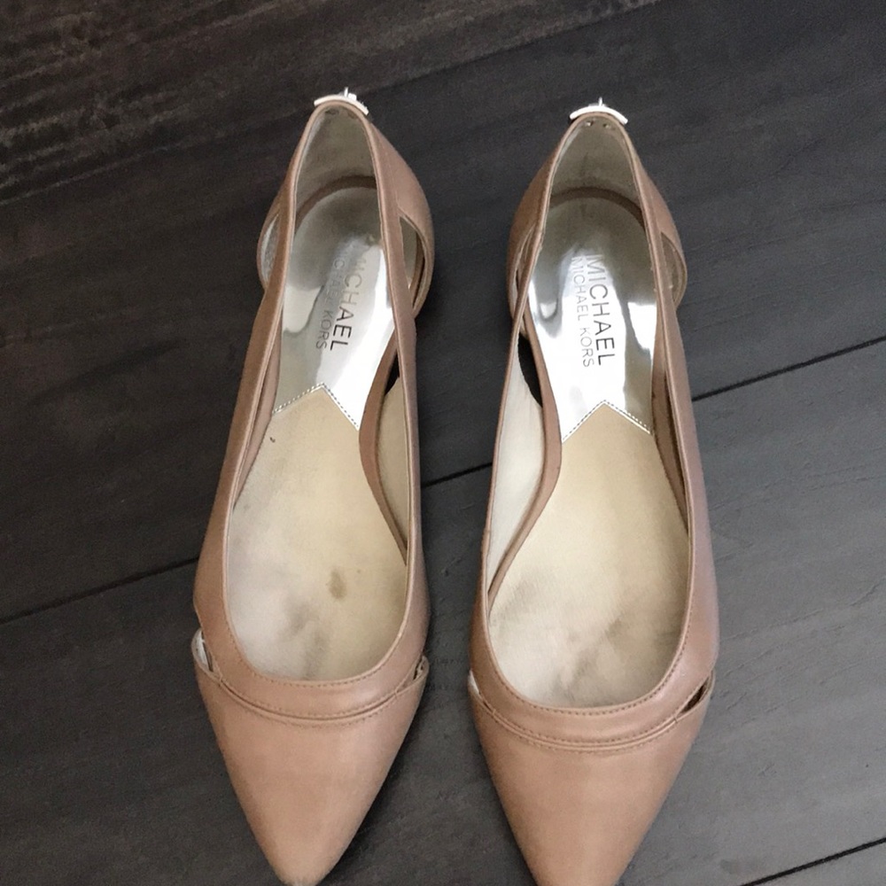 Michael Kors flats use
